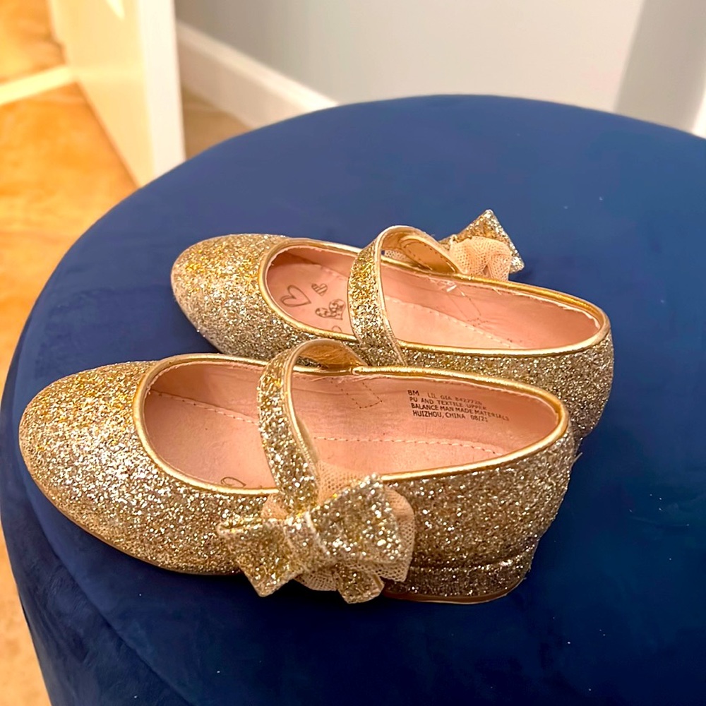 Gold Glitter Flower Girl Dress Shows with Bow